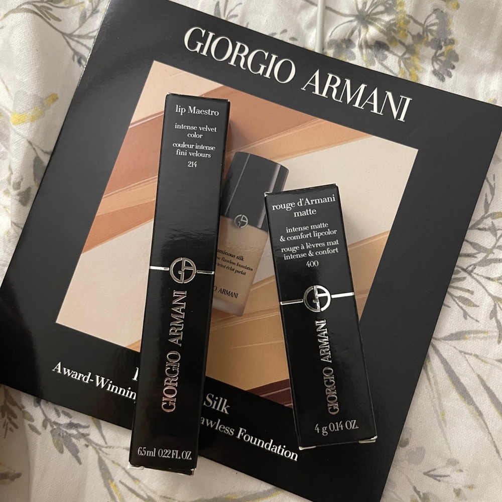 ROUGE D’ARMANI MATTE LIPSTICK

LIP MAESTRO LIQUID LIPSTICK